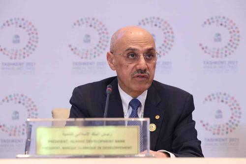 closing_0004_Background