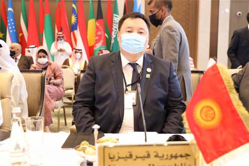 roundtable_0006_0N7A2916