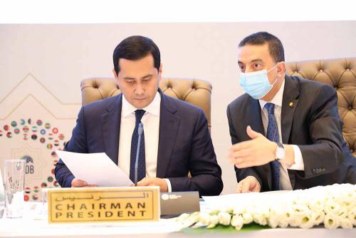 roundtable_0012_0N7A2902